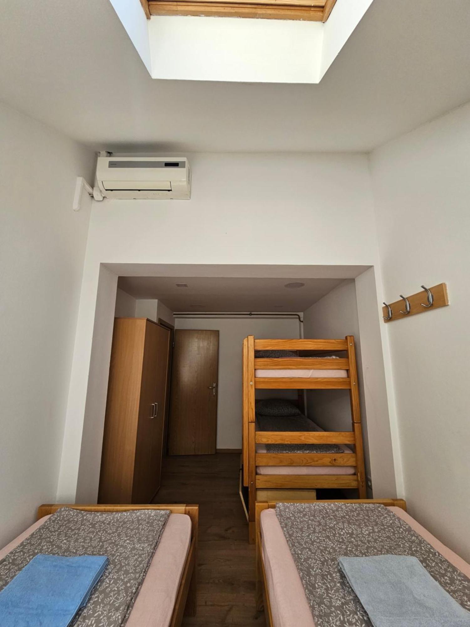 Leopold Chillout Hostel SJJ Extérieur photo