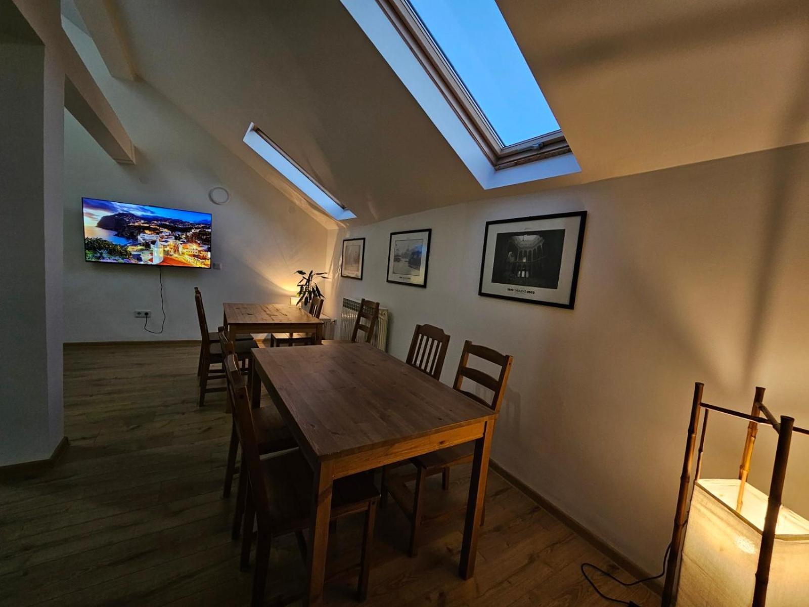 Leopold Chillout Hostel SJJ Extérieur photo